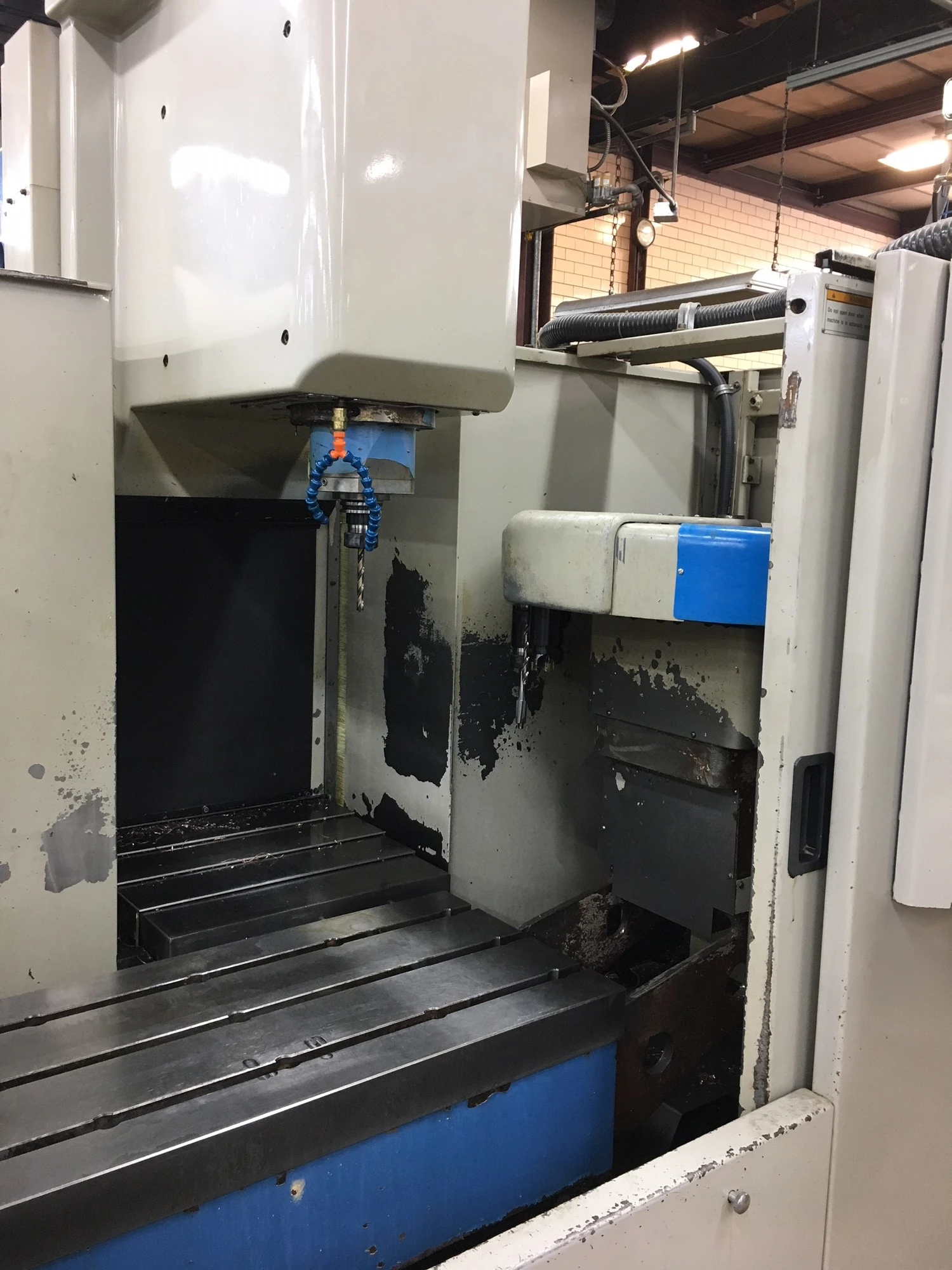 USED 1995 MAZAK VTC16A
