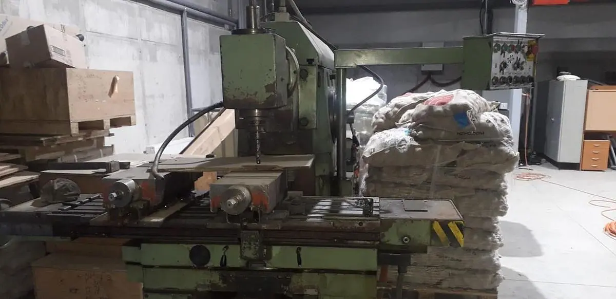 Used TOS FGV 32 Vertical Mills CZ | Amaron s.r.o. #1056757