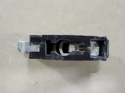 USED SQUARE D QO130