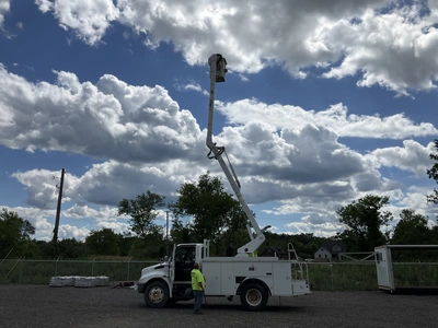 Used 2007 INTERNATIONAL 4200 Bucket (boom) trucks Michigan US | Miedema Asset Management Group #1304736