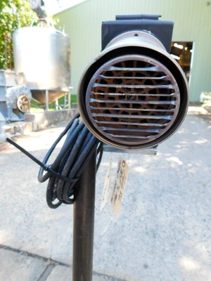 USED LEISTER HOT WIND BLOWER CH-6060 SARNEN