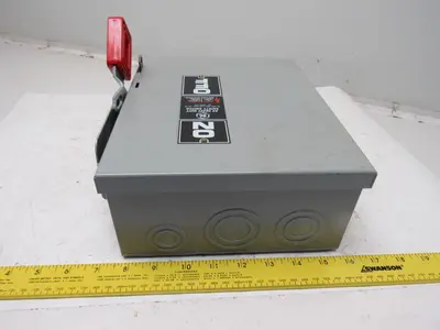 General Electric THN3361 Model 7 600V 30A  Non-Fusible Disconnect Safety Switch