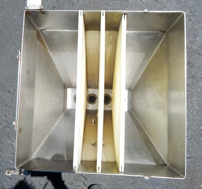 USED MOUNTABLE HOPPER SS HOPPER