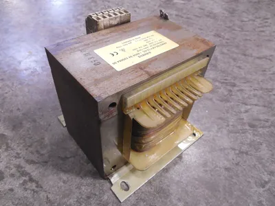 Siemens 4AM5795-0AY10-0C Control Transformer 1000/4874VA Used