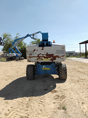 USED 2014 Genie S-85