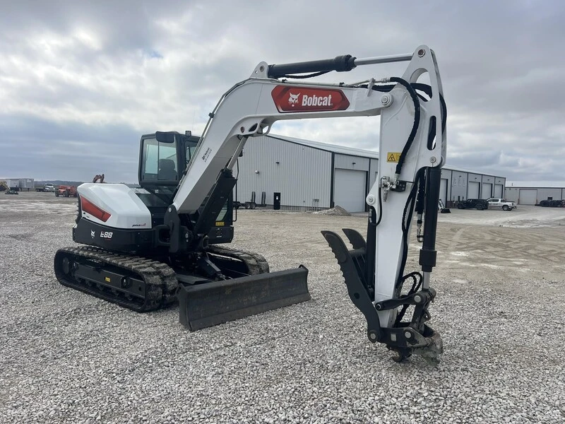 USED 2024 Bobcat E88R2