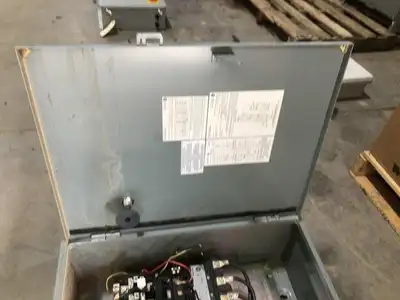 Allen Bradley 512DAB6P26R NEMA COMBINATION STARTER W/ DISCONNECT NEMA 3