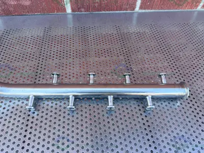Stainless Steel Manifold 1.5" Sanitary Fitting w/ 8 Ports 1/2" Sanitary Fitting