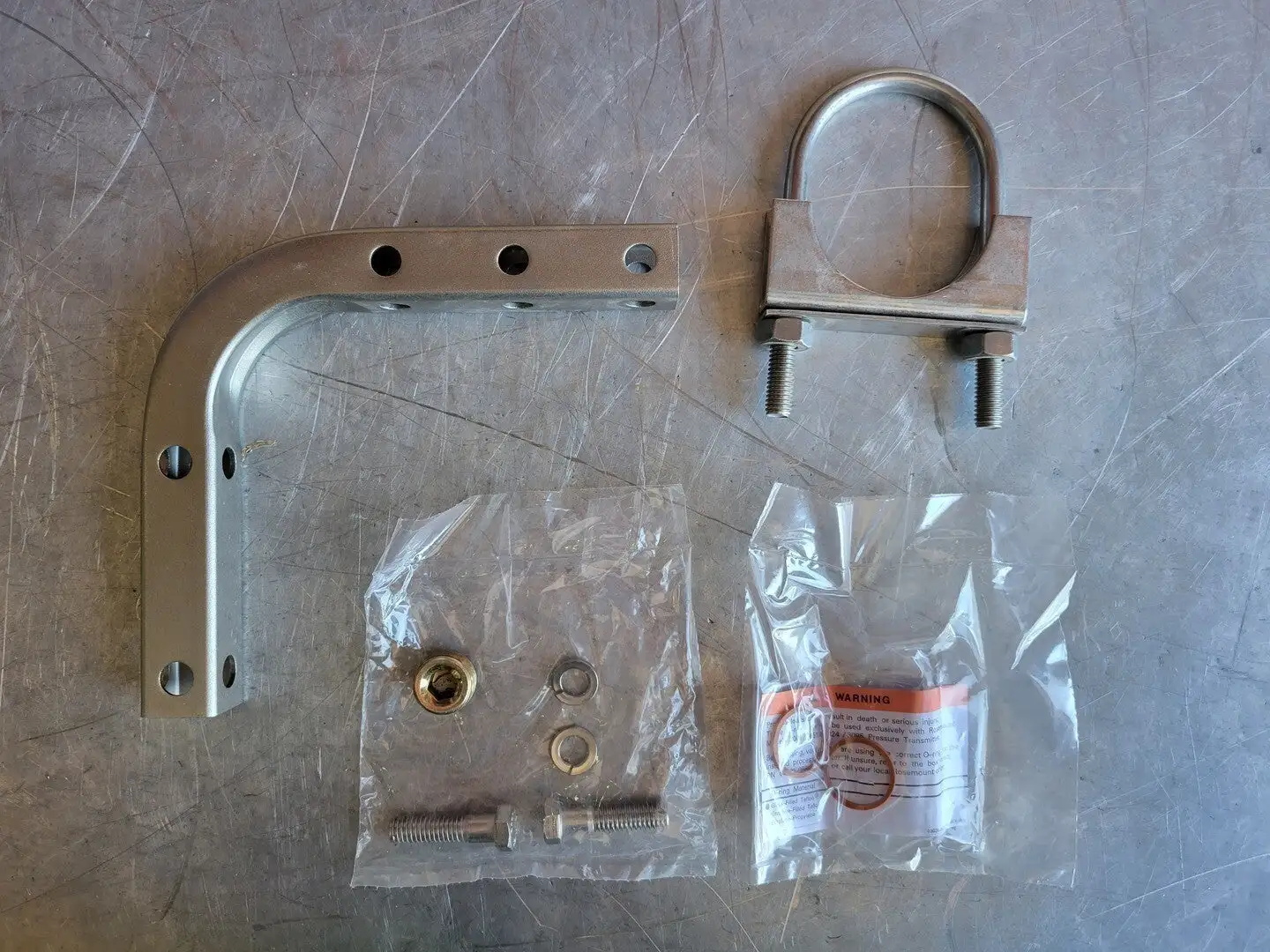 Mounting Bracket Kit for Pressure Transmitter