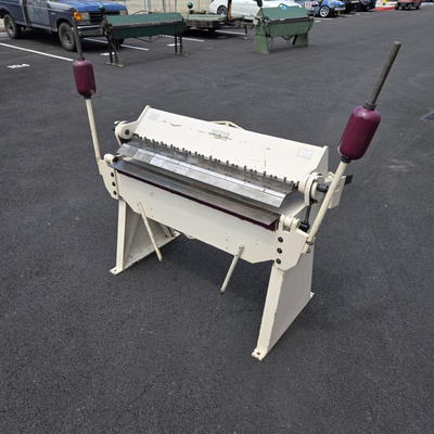 U14786C Used GMC 4 ft 12 gauge box and pan brake