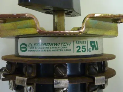 USED ELECTRO SWITCH 25902MK