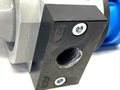 HE-3/8-D-MIDI | Festo  Pneumatic On/Off Valve 162809 - Used