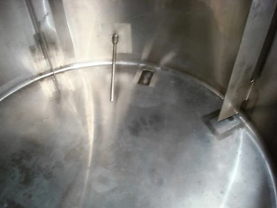 1,000L S/S Enclosed Mixing Tank