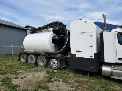 2020 TORNADO F5 Hydro Excavator | VacSource (4)