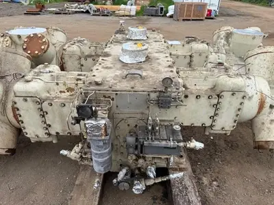 White Superior MH-64 Compressor Frame SN 336670 and 9.5" x 9.5" x 5.75" x 5.75" cylinders