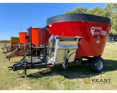 Used CLOVERDALE _UNKNOWN_ Feeder Wagons Iowa US | Keast Enterprises #1360120