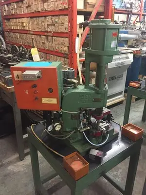 2845-220 Hugold Pneumatic 3 TON Press on Stand w/PLC Dual & Palm Controls