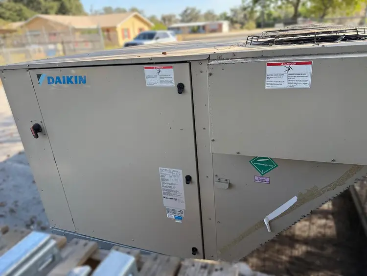 Used 2020 DAIKIN DPS012AHHE2DW-4 & DPS015AHHE2DW-6 HVAC Parts and Equipment | C3 SURPLUS LLC #442530