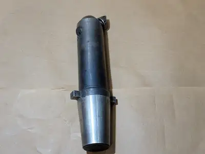 USED UNIVERSAL 805723