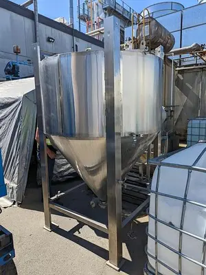 1600L Cone-Bottom Tank
