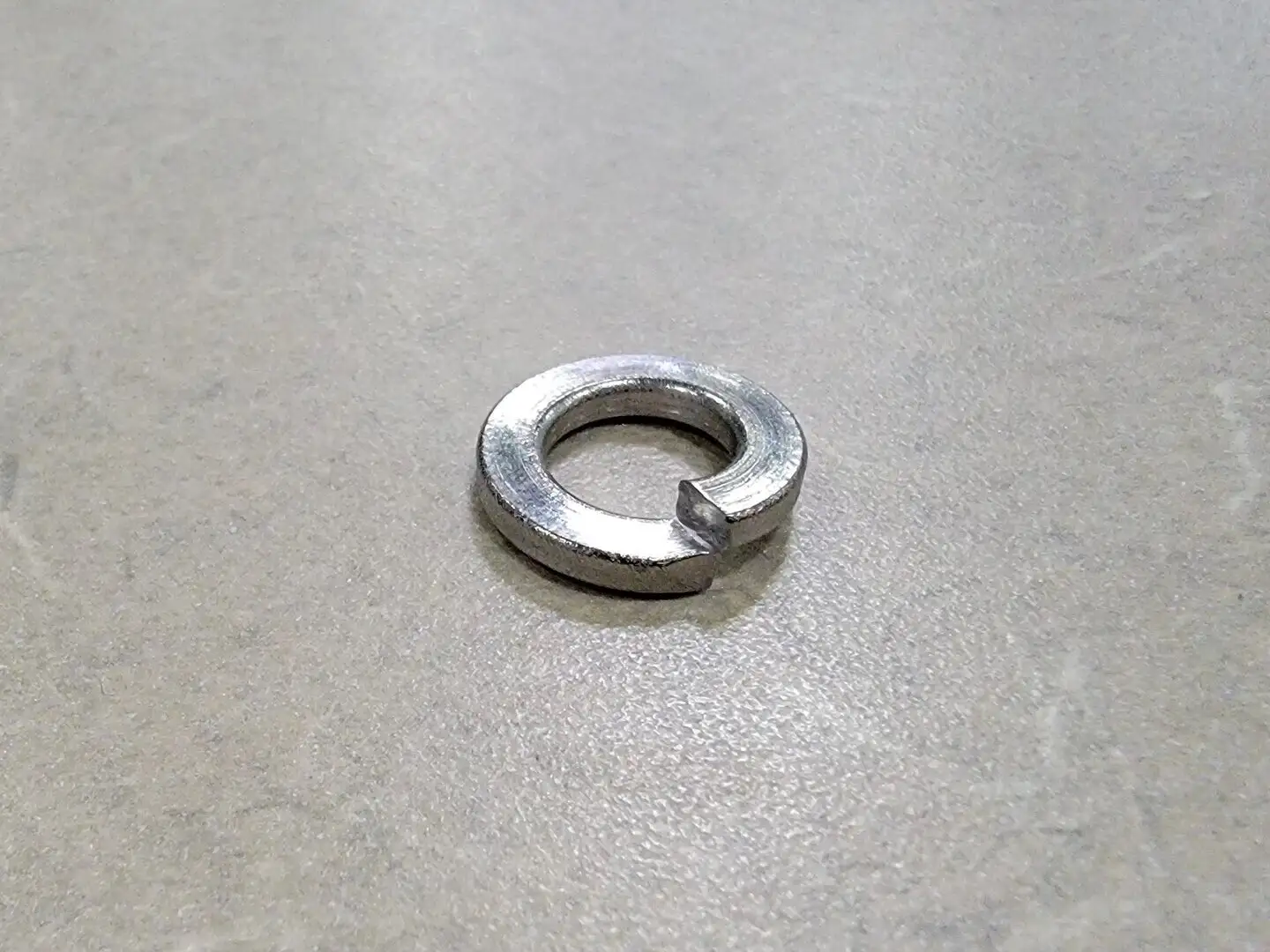 3/8" Stainless Steel Lock Washer (Bag of 450)