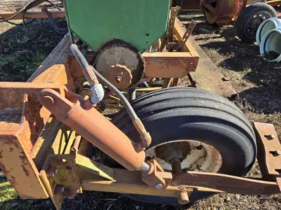 USED 1986 JOHN DEERE 7000
