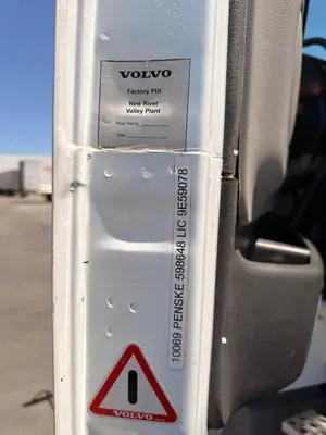Used 2011 VOLVO VNL64T300 Conventional trucks California US | Ben Kaplan Equipment #1250886