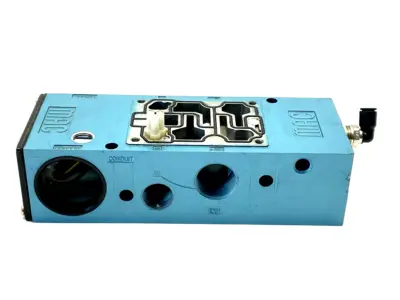 Mac Valve Solenoid Valve Manifold Base - Used