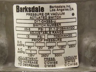Barksdale D1T-GH3SS-U Diaphragm Pressure Switch 0.3-3 psi Range 21.1-2109 mmH2O