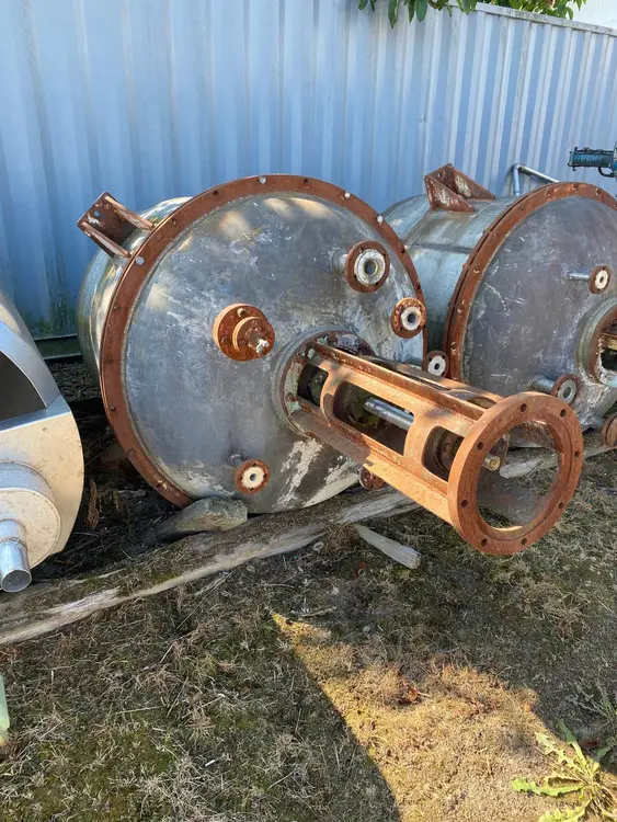Used _UNKNOWN_ 1,300 Liters Stainless Steel Tanks PL | Perry Equipment #121498