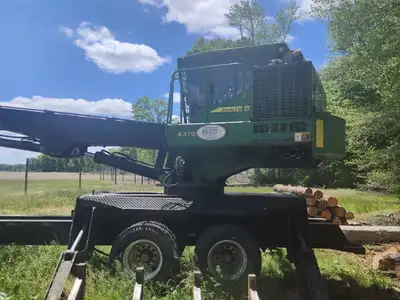 Used JOHN DEERE 437D Log Loader Nebraska US | Trustworthy Equipment #1403452