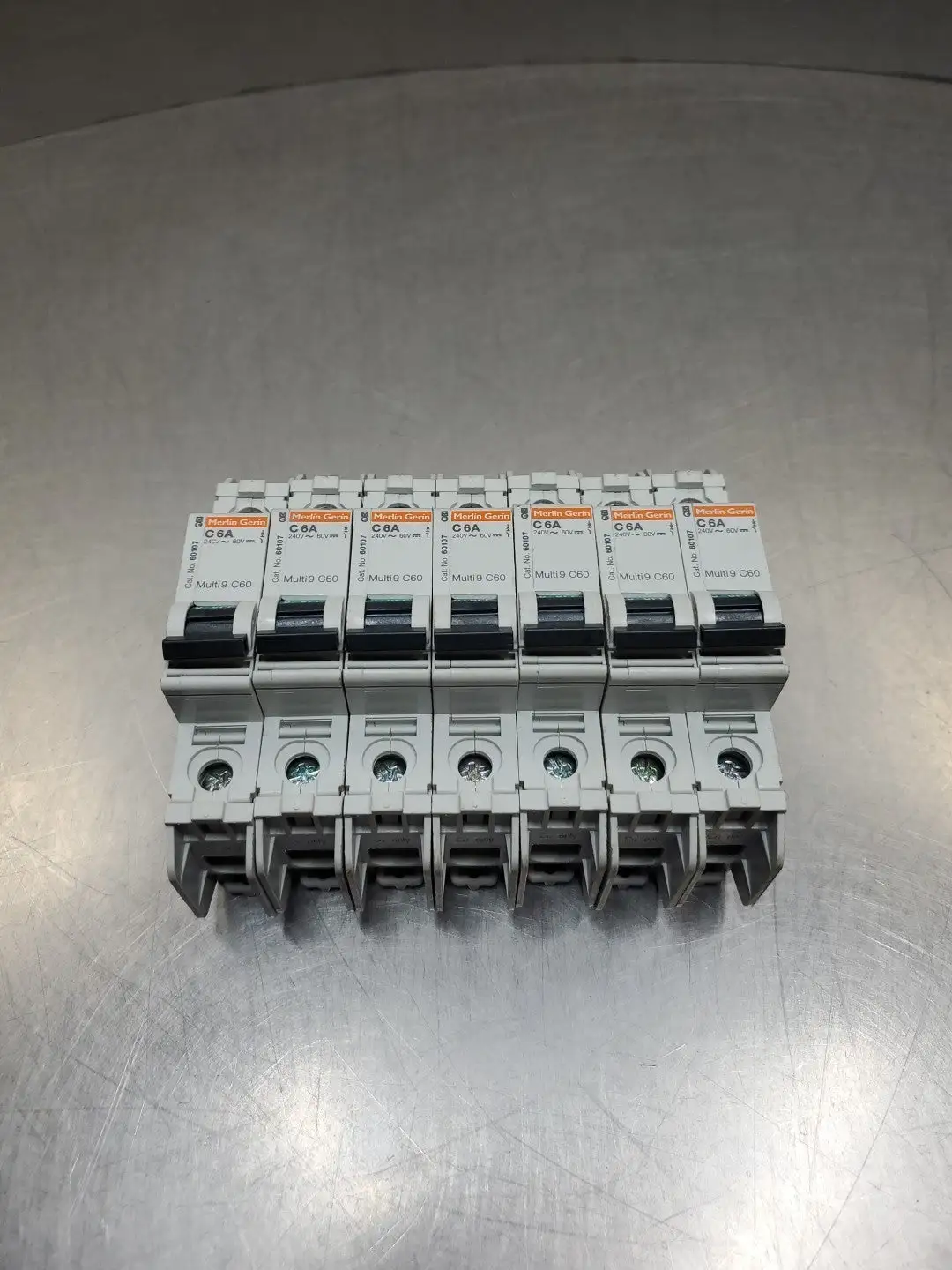 USED Merlin Gerin 60107 MULTI 9 C60 Circuit Breaker, 6A
