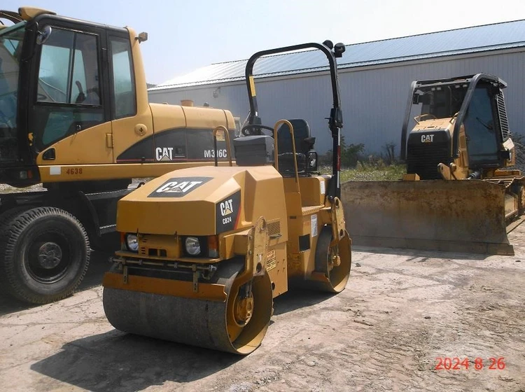 Used 2012 CATERPILLAR CB24XT Tandem Rollers New York US | Beck Equipment #1509318