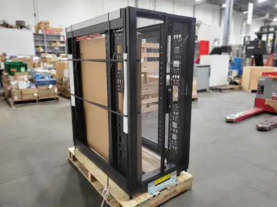 NEW TRIPP-LITE SR25UB