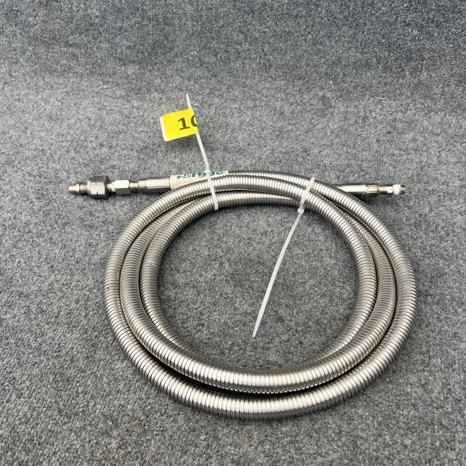 Used AirGas Y15-8PFLX120MM Misc Industrial Equipment California US | Davliegogo LLC #1710398