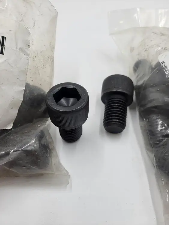 New | in-Stock BOLT M20X30 BLK OXIDE 912 - 12.9 FT SOCKET HEAD BOLT **NEW** Bolts | ND Industrial Surplus #1215756