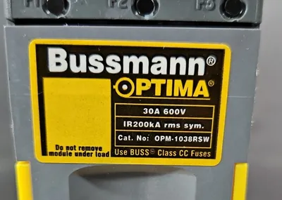 Bussmann Optima OPM-1038RSW Fuse Holder With ABB OT40F3. 3A-20