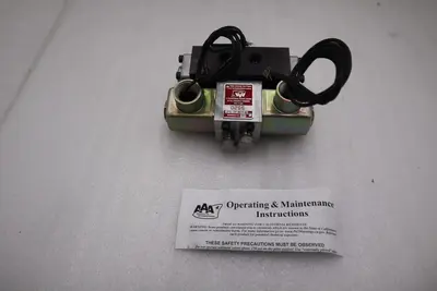 NEW AAA PRODUCTS SS20 SOLENOID VALVE 1/4" NPT 2 WAY NC 120V 50/60Hz #HS-13