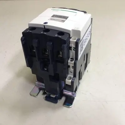 USED SCHNEIDER ELECTRIC LC1D65