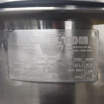 HAMILTON KETTLE 60 GAL. Steam, 1/2'' Jacketed. S#. B-7398 In stainless steel, on legs. # 1459