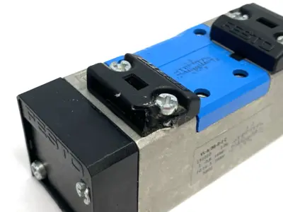 USED FESTO PNEUMATIC VALVE 151010, 5/3 CLOSED