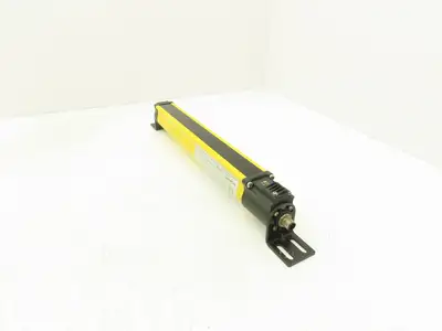 Allen Bradley 440L-T4J0320YD Light Curtain Guardmaster Transmitter Ser A Rev A