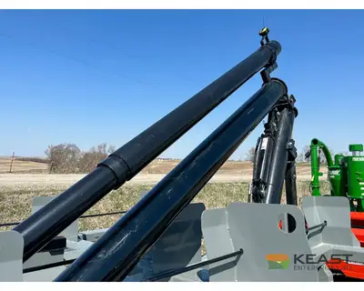 Used TRAVIS _UNKNOWN_ Seed Tenders Iowa US | Keast Enterprises #1360482