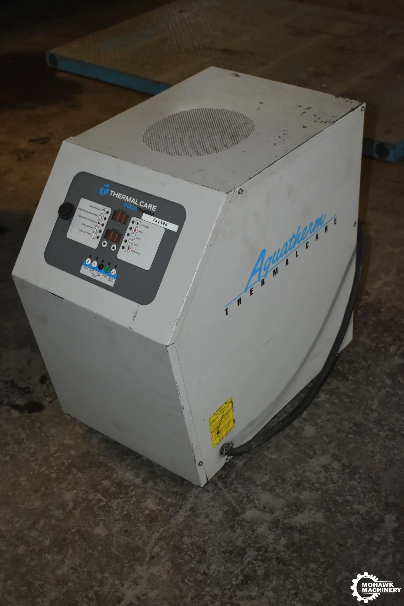 RA090804 THERMAL CARE ACCUTHERM “SERIES RA” INJECTION MOLDER TEMPERATURE CONTROL