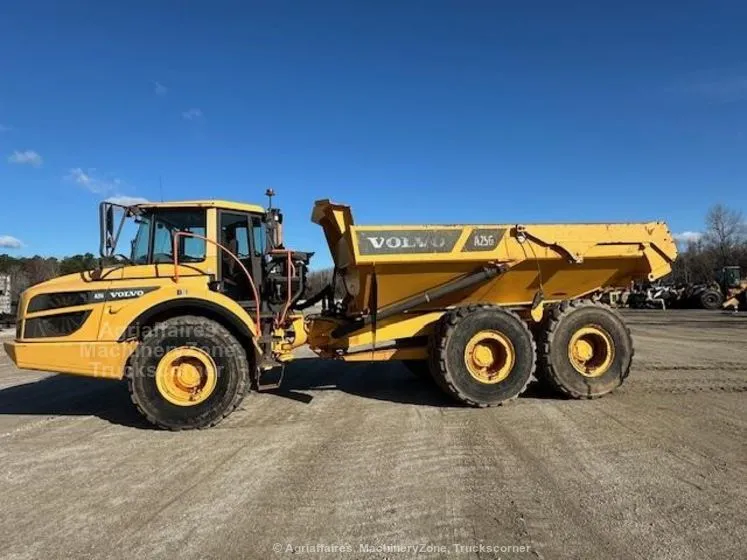 USED 2022 Volvo A25G