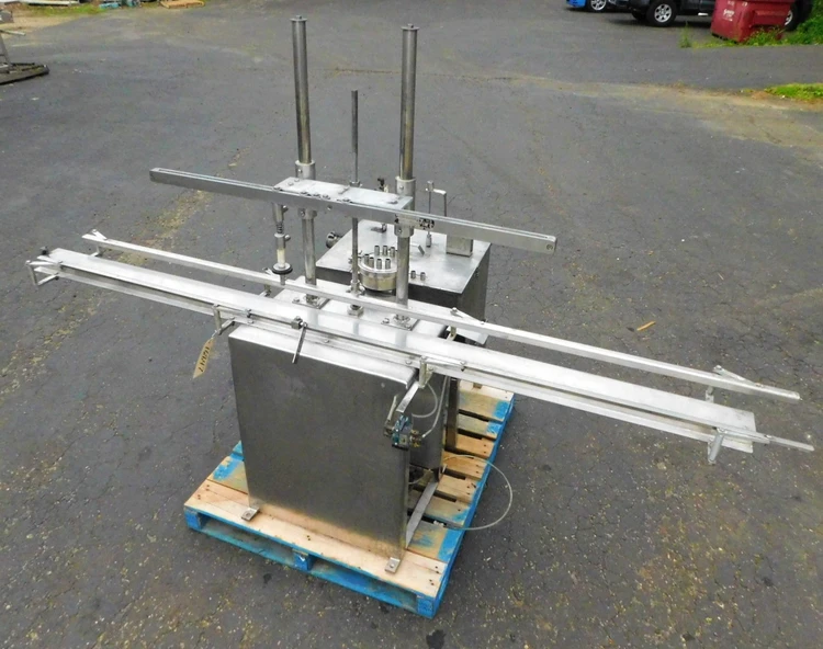 Used FILLING EQUIPMENT CO. PRESSURE FILLER Overflow Pressure Gravity Liquid Fillers New Jersey US | Champion Trading Corporation #423609