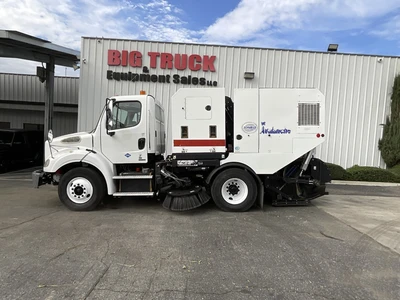 Used 2014 FREIGHTLINER M2 Street Sweeper California US | Big Truck & Equipment #1412286
