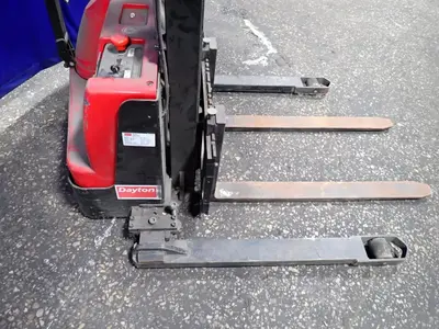 USED DAYTON ELECTRIC 21XU84