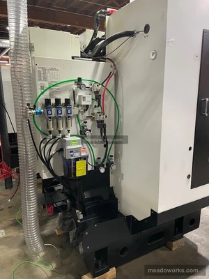 Used 2017 Syil T5 Drilling & Tapping Centers Illinois US | Meadoworks #1514494