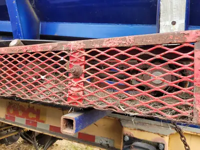 USED 2003 CANAMERICAN STONE SPREADER SOIL KING XL19